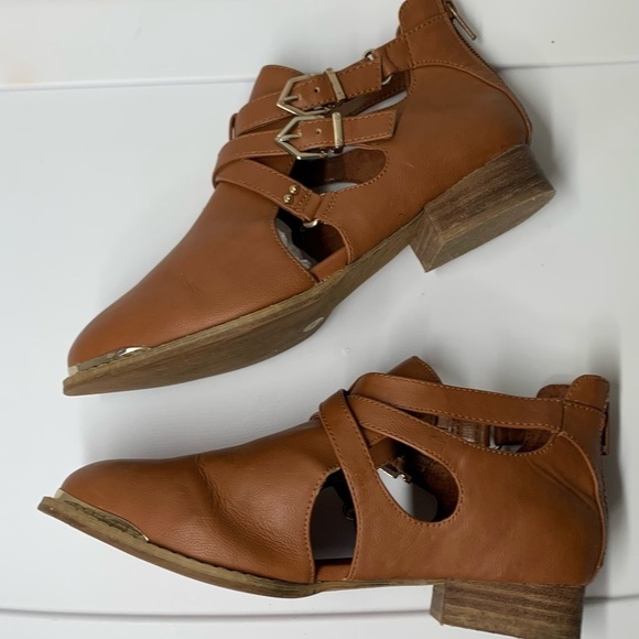 SALE! GB Girls Brown Booties Size 5 Medium - Picture 1 of 9